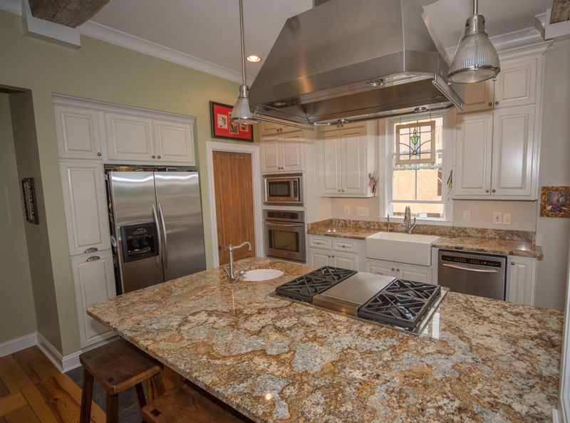 1205 Finley Rd, Charleston, SC 29492
