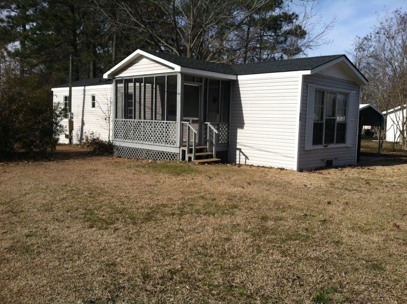 606 Levee Dr, Moncks Corner, SC 29461