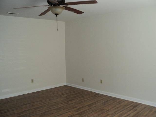 106 Hill Ct, Moncks Corner, SC 29461