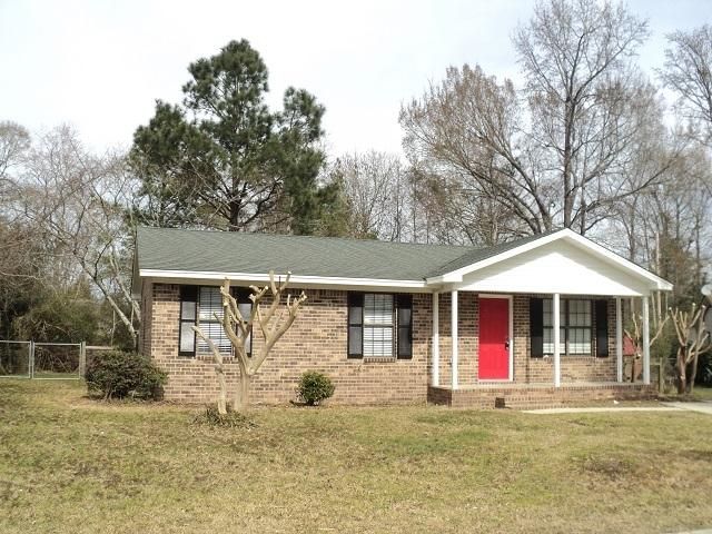 106 Hill Ct, Moncks Corner, SC 29461
