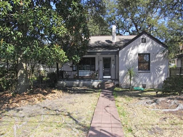 303 Magnolia Rd, Charleston, SC 29407