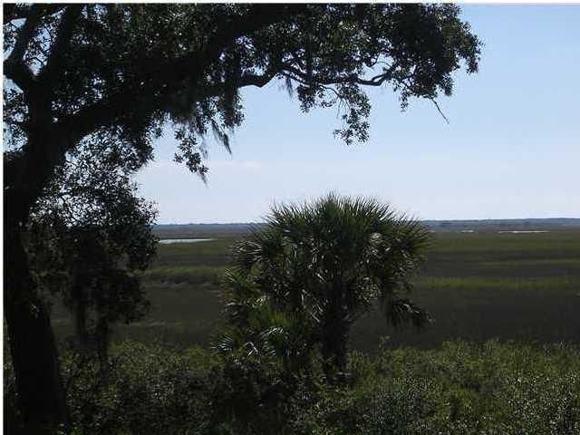 15 Longmarsh Rd, Mount Pleasant, SC 29466