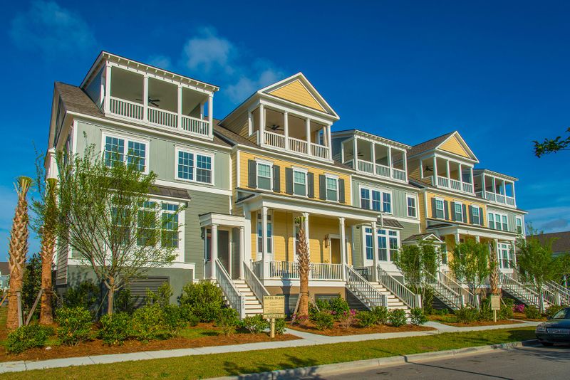 2637 Townsend Pl, Daniel Island, SC 29492