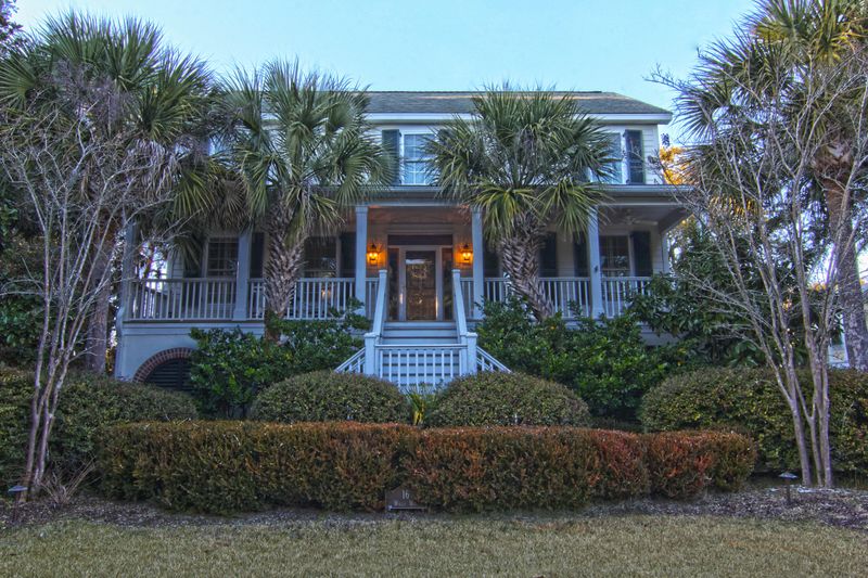 16 Wills Way, Isle Of Palms, SC 29451