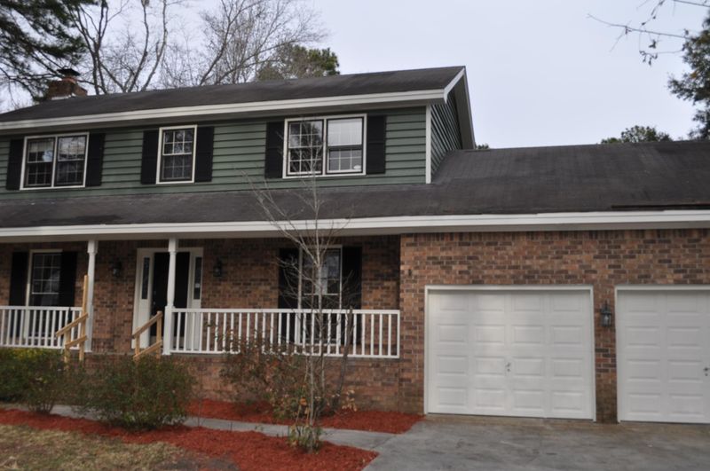 109 Sugar Plum Dr, Summerville, SC 29485