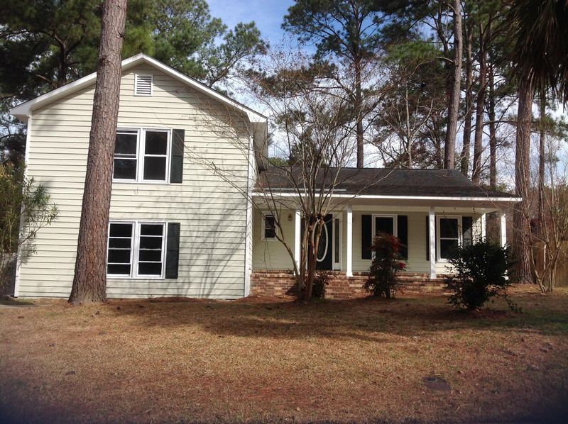125 Plantation Dr, Summerville, SC 29485