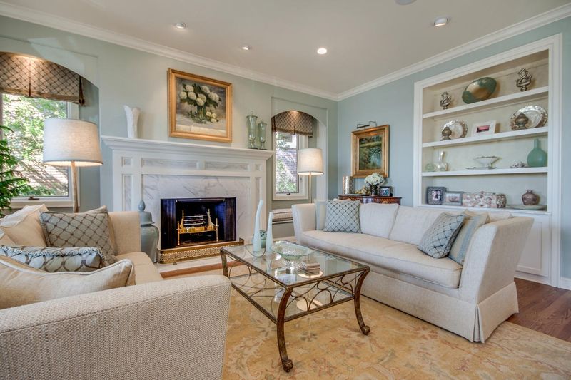 58 Murray Blvd, Charleston, SC 29401