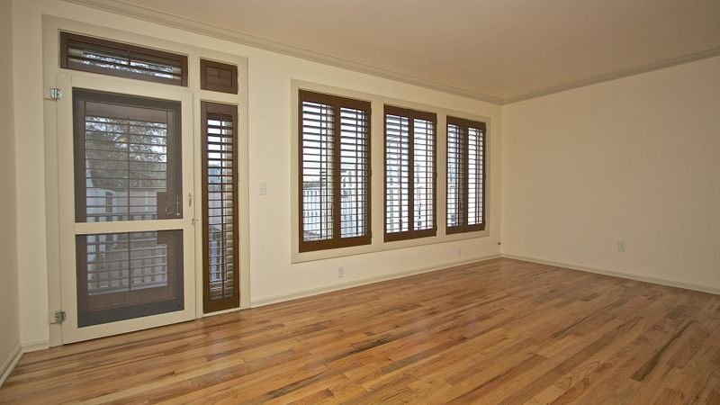 330 Concord St #Th2, Charleston, SC 29401