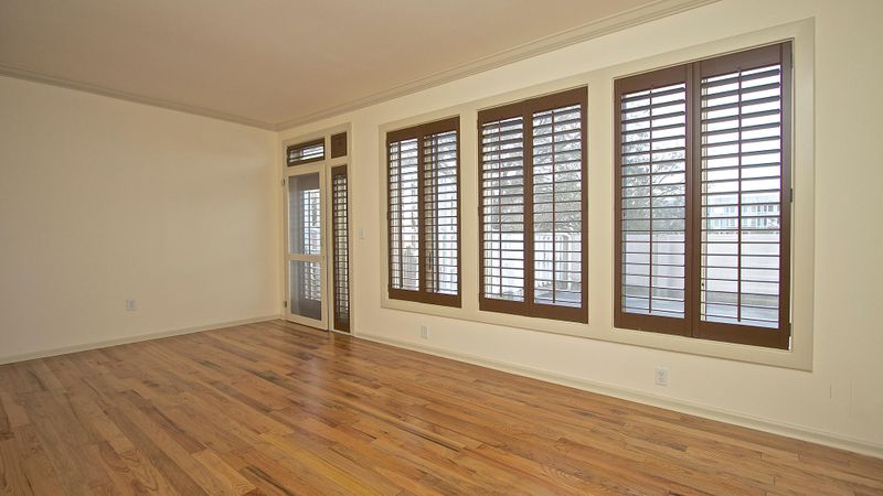 330 Concord St #Th2, Charleston, SC 29401