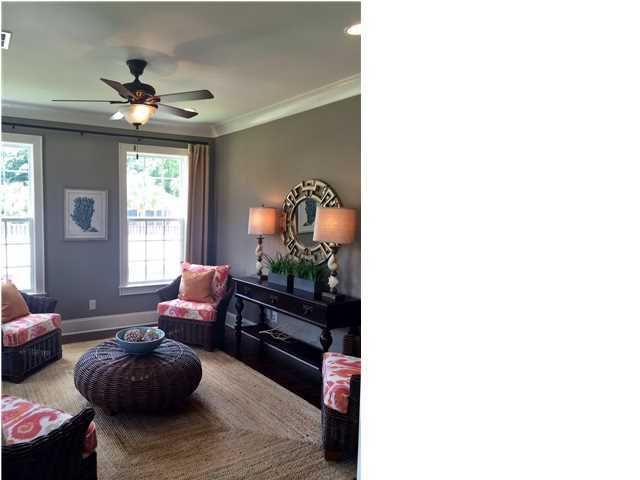 513 Rainsong Dr, Charleston, SC 29412