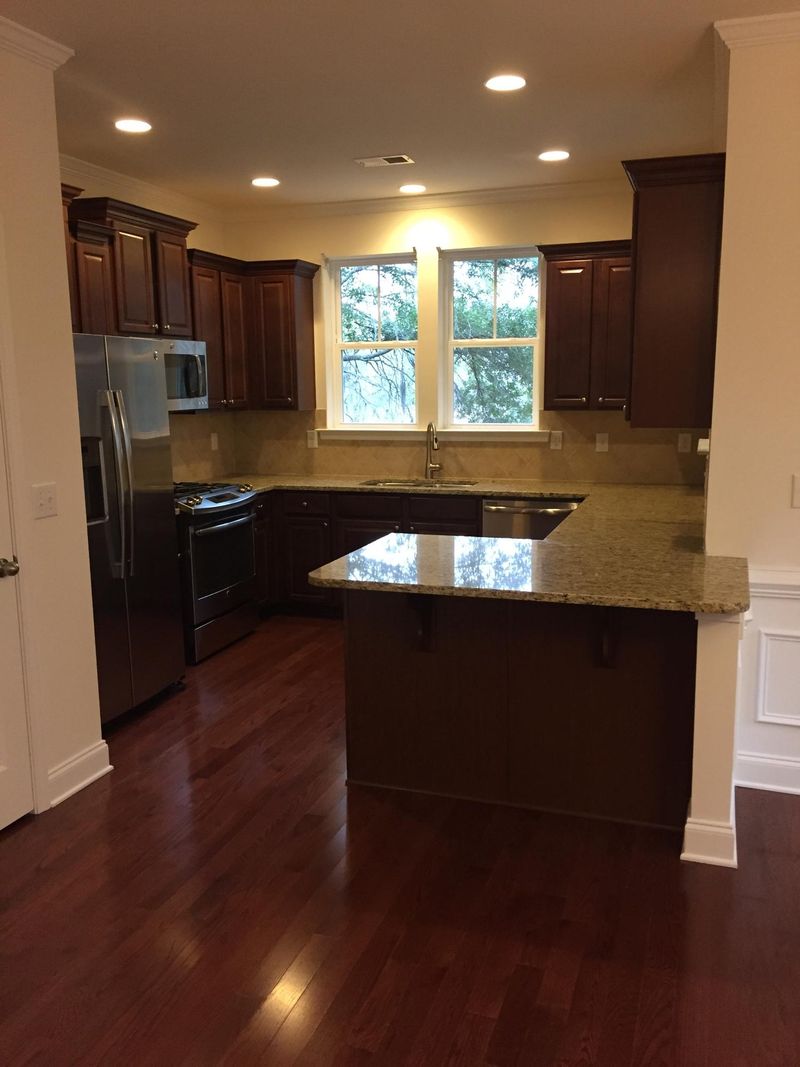 1233 Dingle Rd, Mount Pleasant, SC 29466