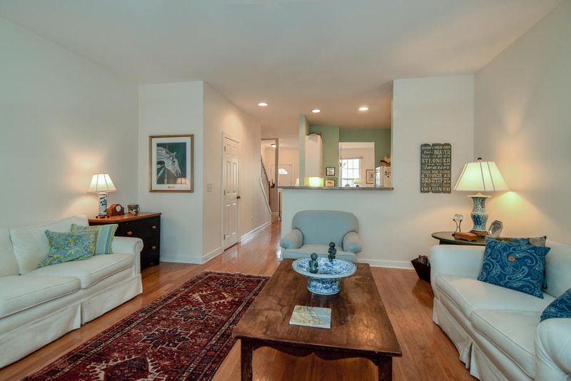 2896 Sweetleaf Ln, Johns Island, SC 29455