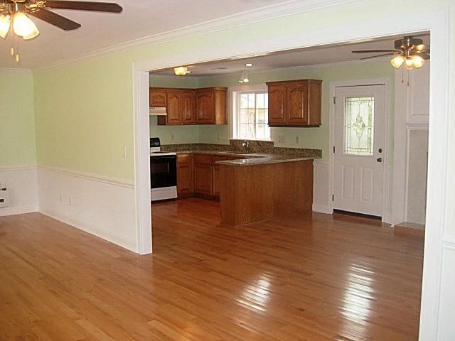 1270 S Lenevar Dr, Charleston, SC 29407