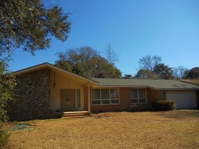 144 Manchester Rd, Charleston, SC 29407