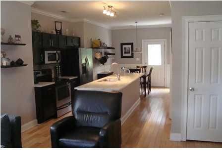 1329 Vine St, Charleston, SC 29407