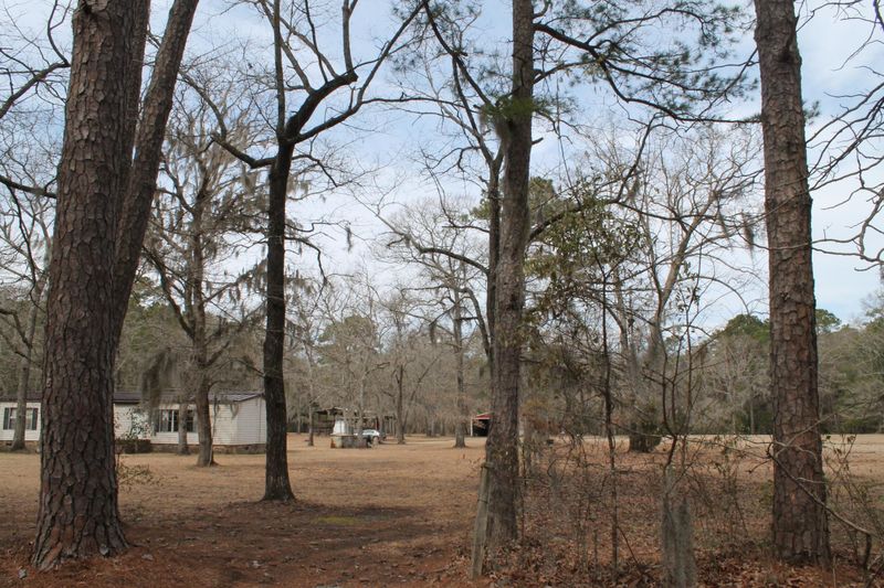 3876 Humbert Rd, Johns Island, SC 29455