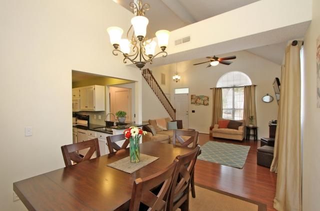 327 Spring Hill Ln, Mount Pleasant, SC 29464