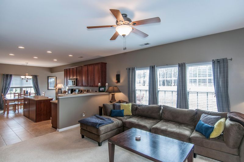 1416 Grackle Ct, Hanahan, SC 29410