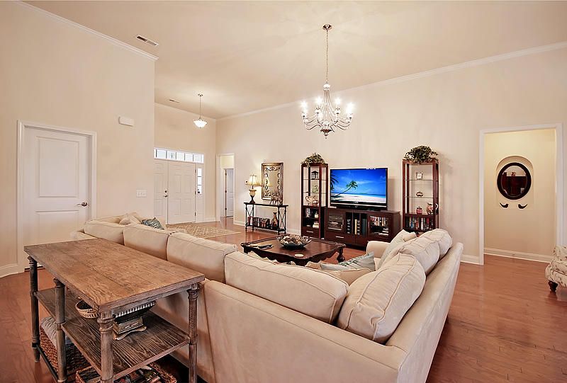 337 Decatur Dr, Summerville, SC 29483