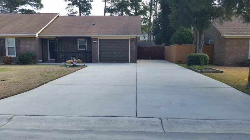 407 Surfside Dr, Goose Creek, SC 29445