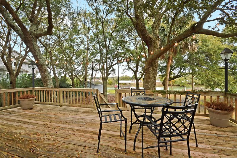 1560 Oak Island Dr, Charleston, SC 29412