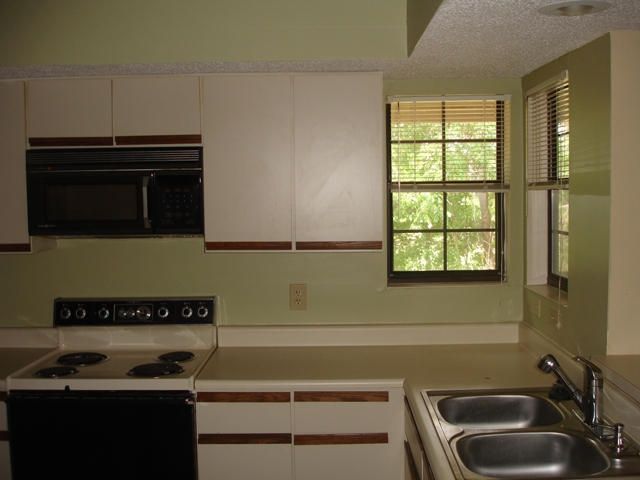 1877 Montclair Dr #C, Mount Pleasant, SC 29464