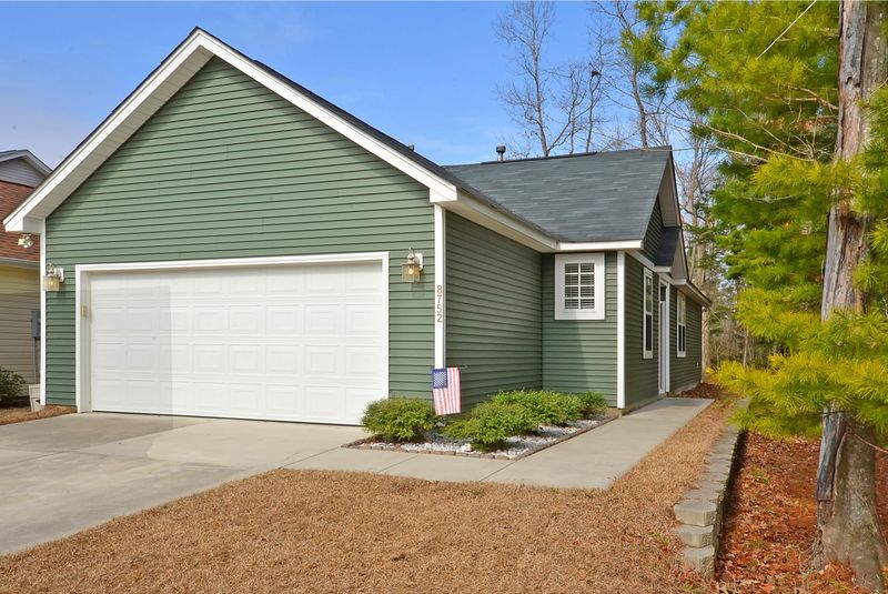 8752 Shadowglen Dr, North Charleston, SC 29420