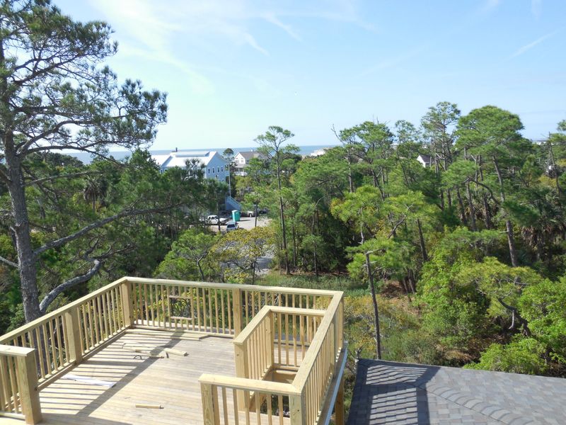 10 Red Sunset Dr, Folly Beach, SC 29439