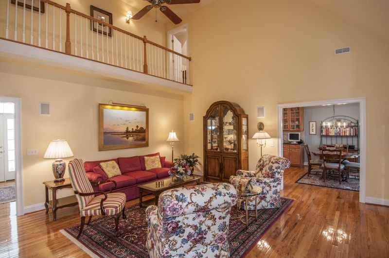 202 Huntington Rd, Summerville, SC 29483