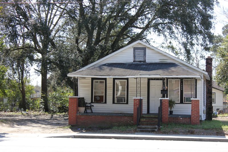 1909 E Montague Ave, North Charleston, SC 29405