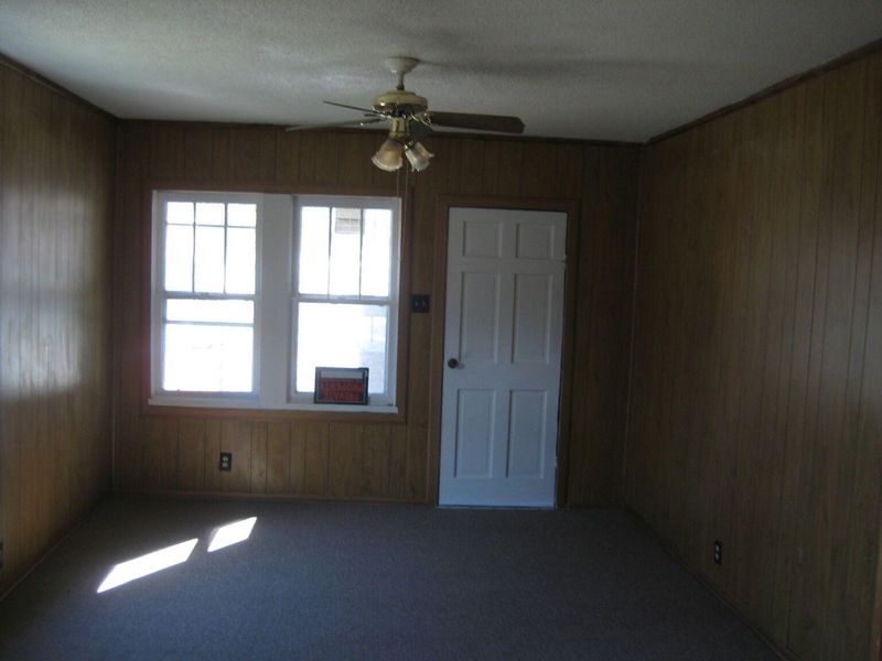 1909 E Montague Ave, North Charleston, SC 29405