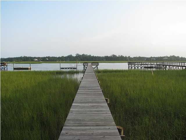 42 Cape Island Dr, Awendaw, SC 29429