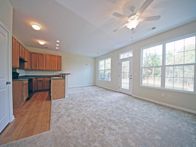 8912 N Cat Tail Pond Rd, North Charleston, SC 29420