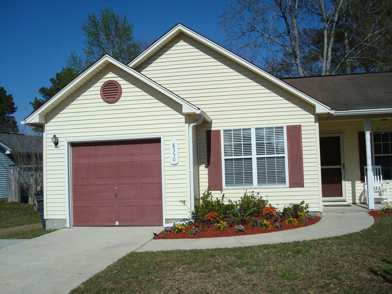 8550 Lake Marion Dr, North Charleston, SC 29406