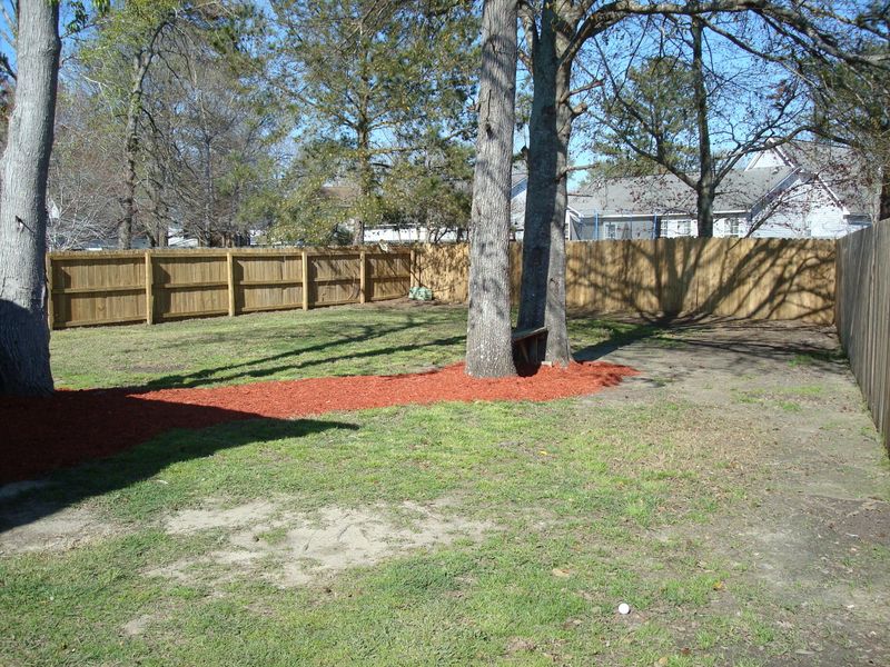 8550 Lake Marion Dr, North Charleston, SC 29406