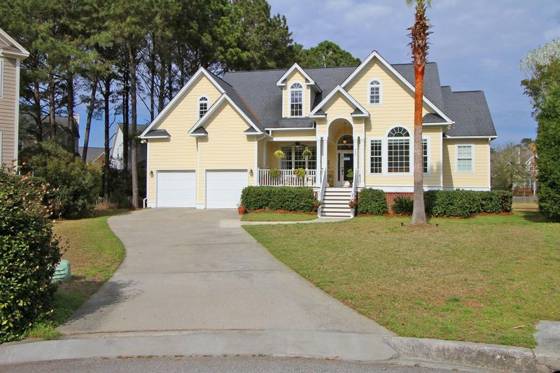 389 Parapet Ct, Mount Pleasant, SC 29464