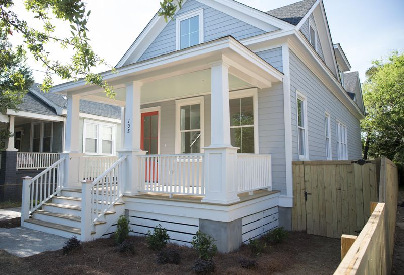 108 Grove St, Charleston, SC 29403