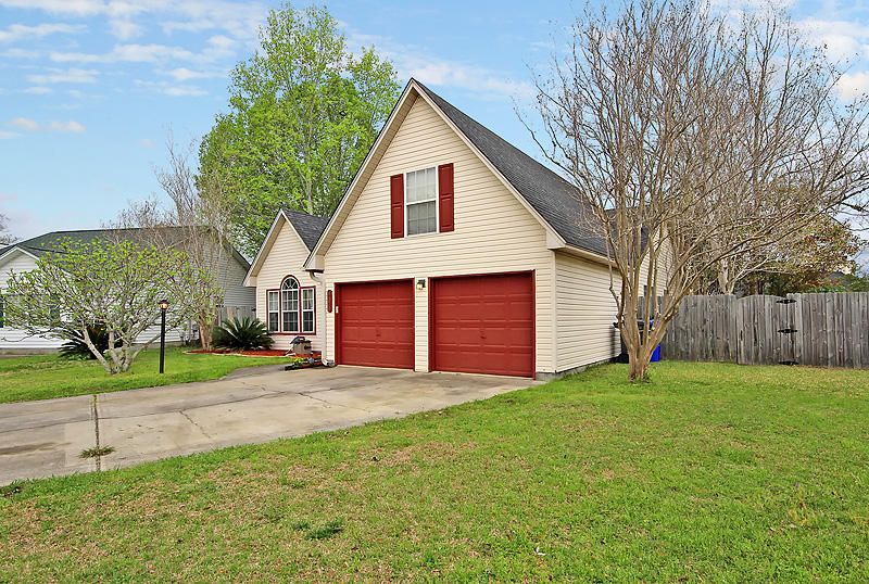 8570 S Waccamaw Ct, North Charleston, SC 29406