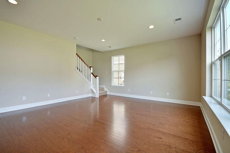 205 Palmetto Walk Dr, Summerville, SC 29483
