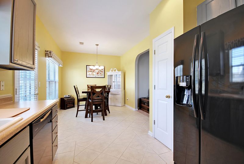 1512 Sweet Myrtle Cir, Mount Pleasant, SC 29466