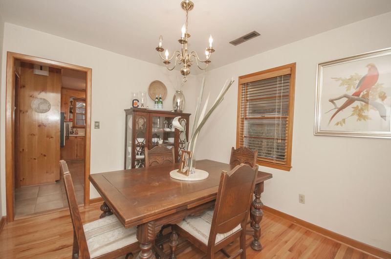 109 Pine Ln, Summerville, SC 29485