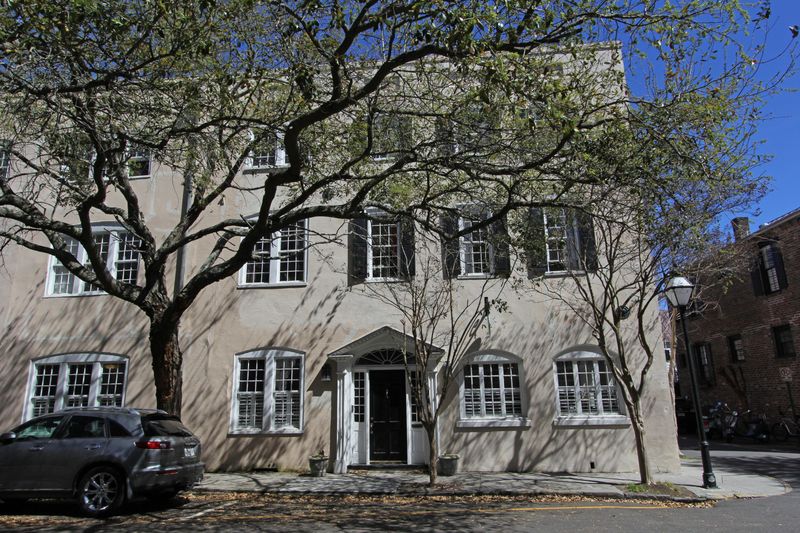 82 Church St, Charleston, SC 29401