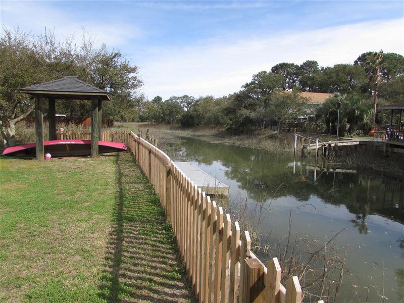 685 Port Cir, James Island, SC 29412