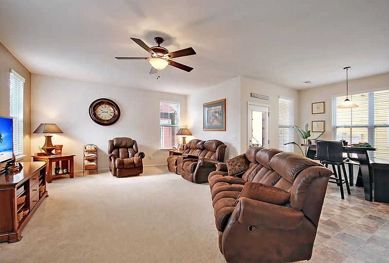305 Crossandra Ave, Summerville, SC 29483