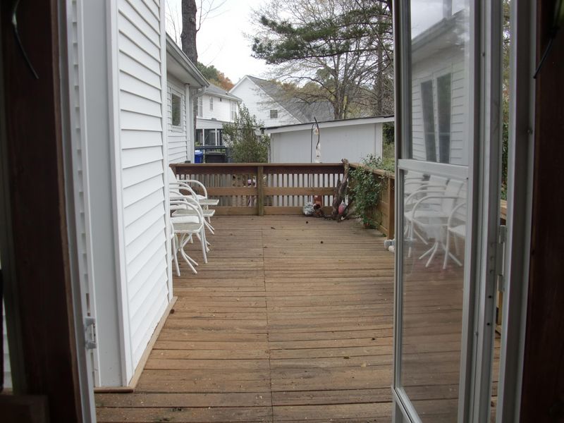 2049 Country Manor Dr, Mount Pleasant, SC 29464