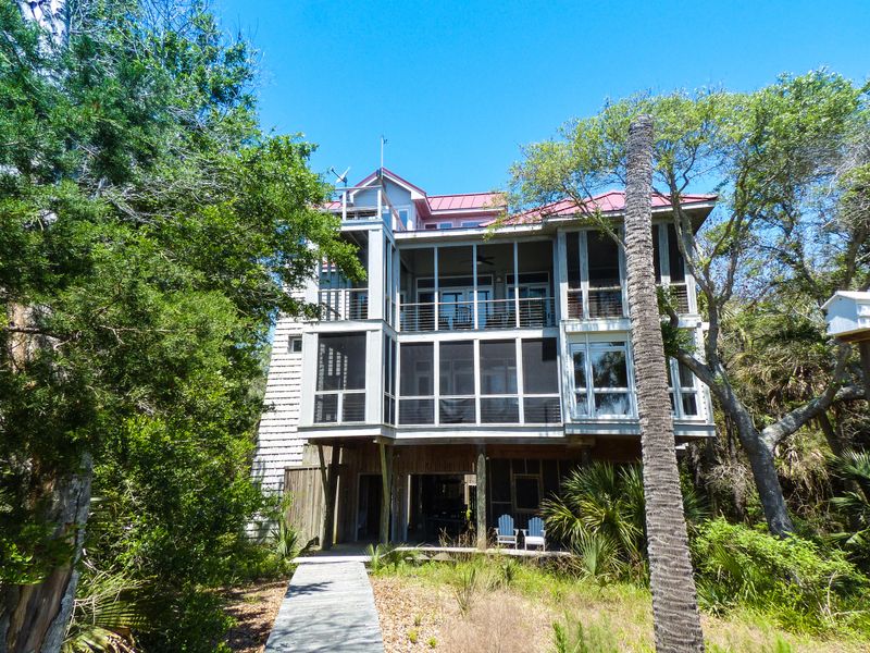 371 Pelican Flight Dr, Dewees Island, SC 29451