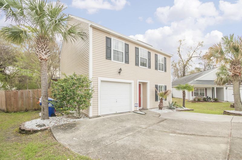 2372 Tulane Rd, North Charleston, SC 29406