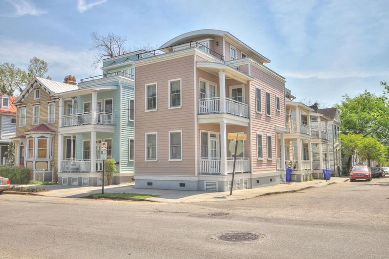 26 Felix St, Charleston, SC 29403