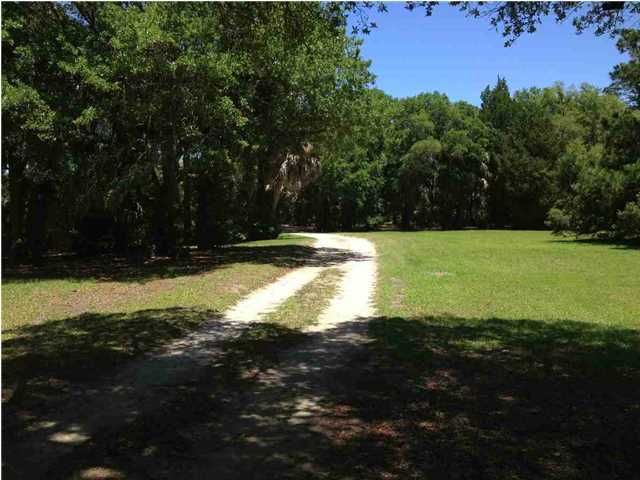 49 Tranquility Ln, Edisto Island, SC 29438