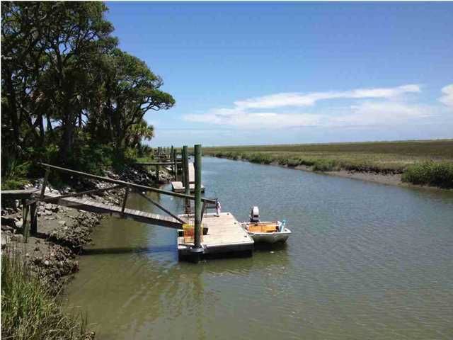 49 Tranquility Ln, Edisto Island, SC 29438
